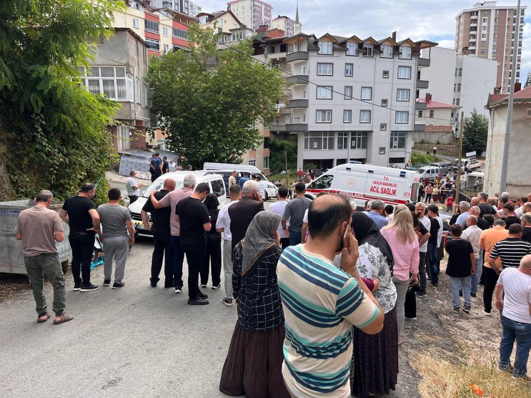 Kardeş katliamı! 3'ünü de öldürdü 5